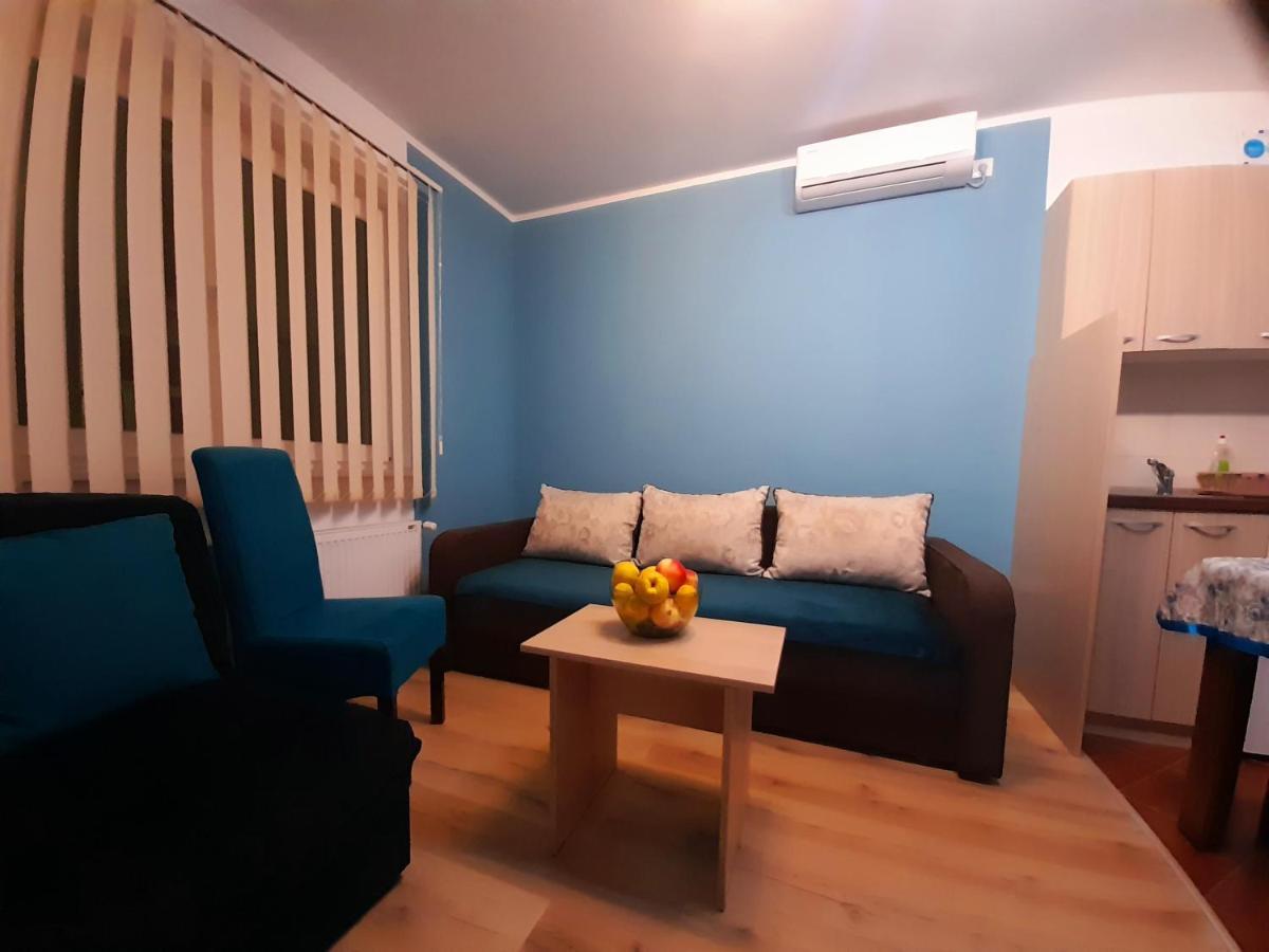 Kety Apartments クラグイェヴァツ 部屋 写真