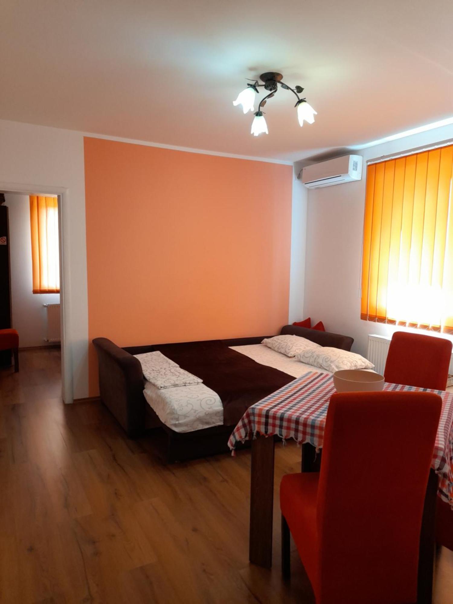 Kety Apartments クラグイェヴァツ 部屋 写真