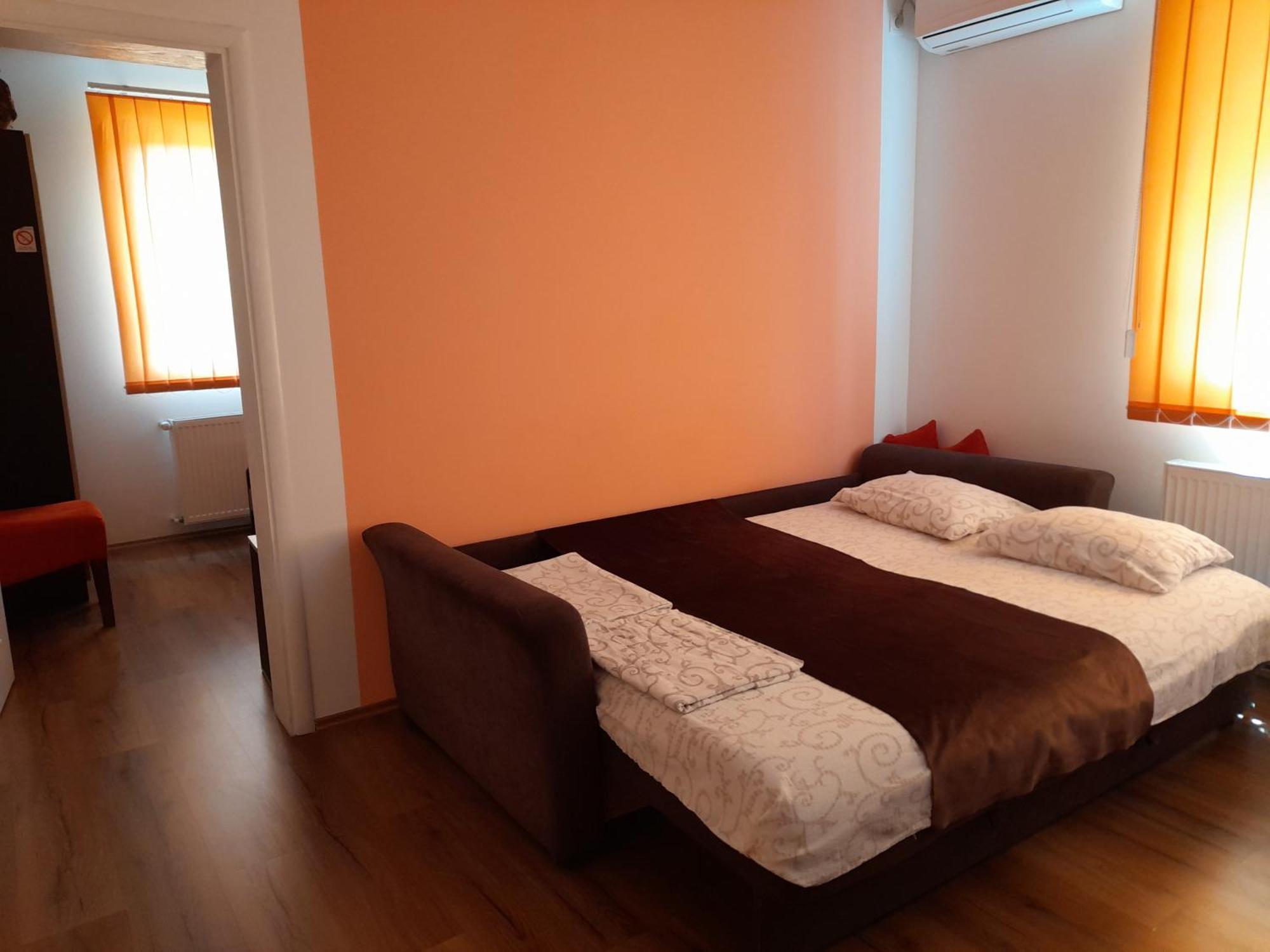 Kety Apartments クラグイェヴァツ 部屋 写真